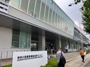 助手席に乗ってもらうために。