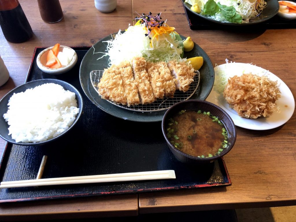 THE　TONKATSU　CLUB