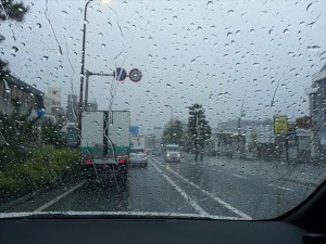 台風通過中・・・