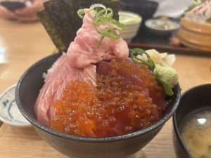 絶対お得！どか盛海鮮丼