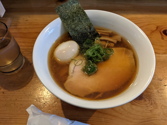 RAMEN渦雷の醤油ラーメン – 辻堂