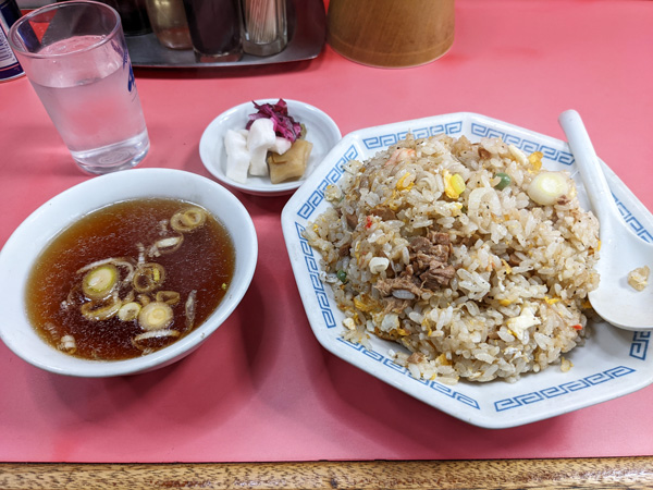 登華園のチャーハン – 大町