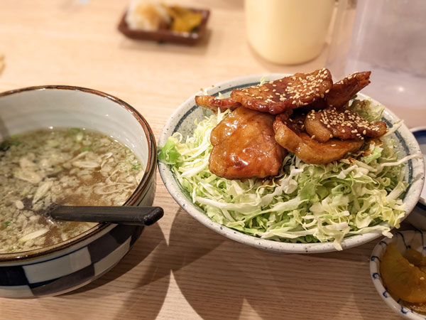 里のうどん 村岡本店のバラ丼セット