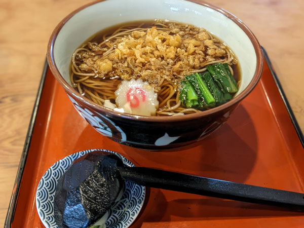 浅野屋のたぬきそば – 湘南深沢