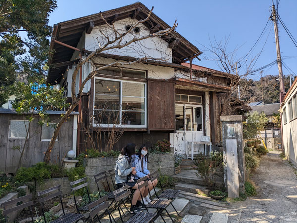 Cafe 坂の下