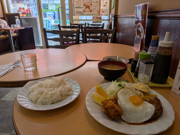 レストラン　コトブキ