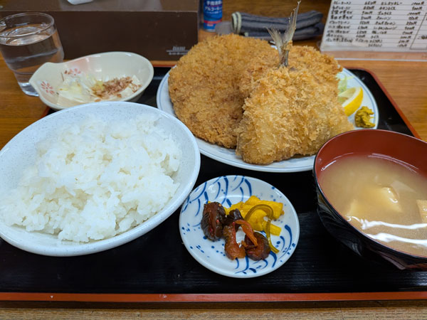 まりも食堂 メンチカツ