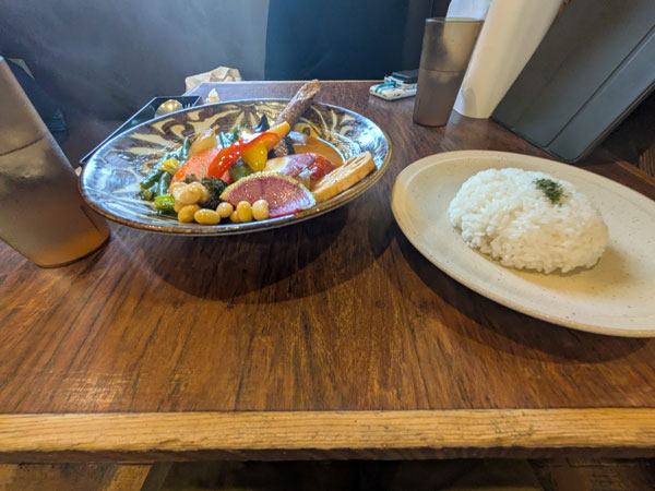 Rojiura Curry SAMURAI.のスープカレー – 小町