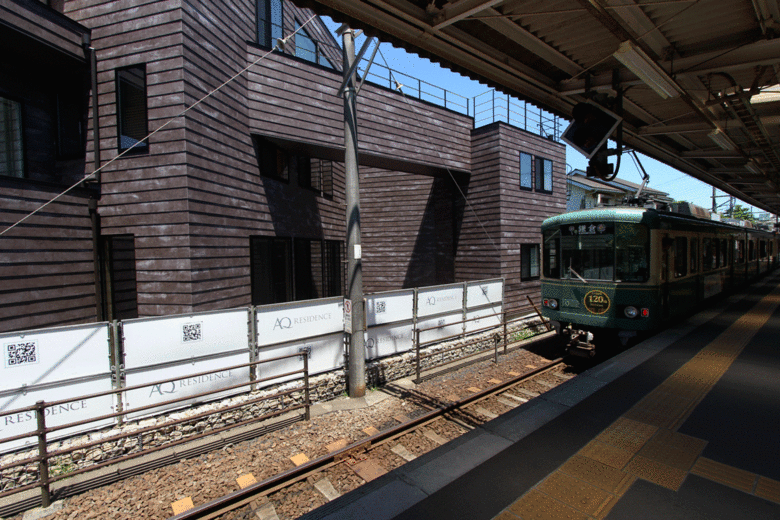 江ノ電ホーム目の前の店【店舗・飲食店可】