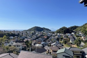 富士山を望む自慢の我が家【葉山　戸建】