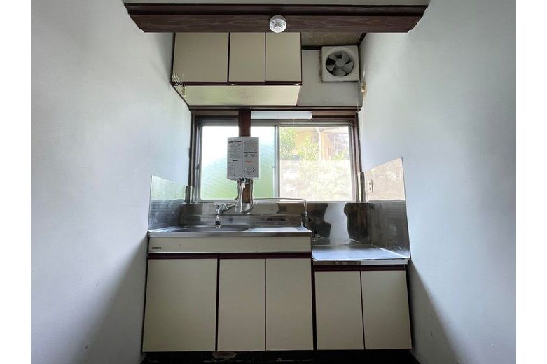 〈価格変更〉海の近くで古風な暮らし【アパート】