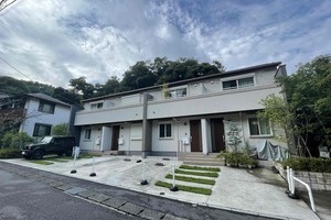 なにすけさすけの角部屋です【メゾネットタイプ】