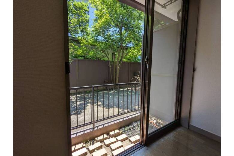 apartment 由比ガ浜1丁目