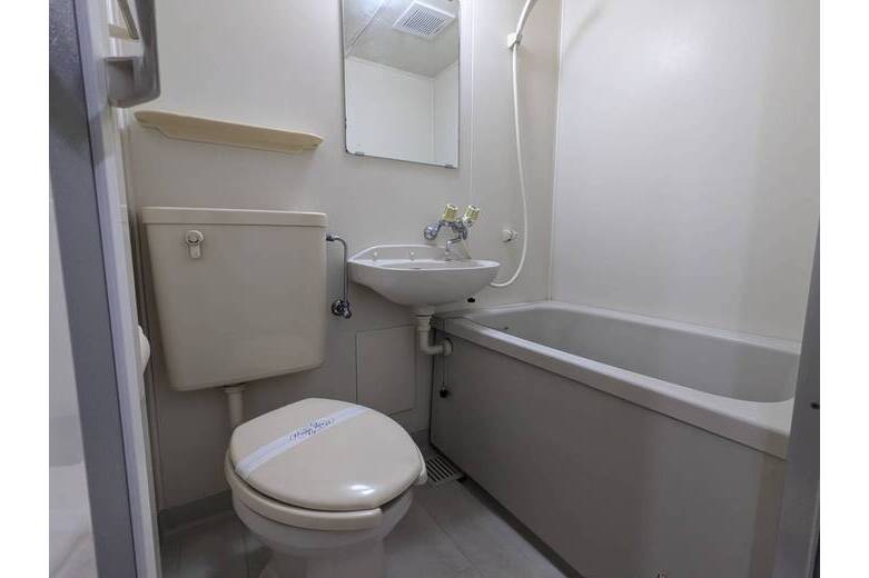 apartment 由比ガ浜1丁目