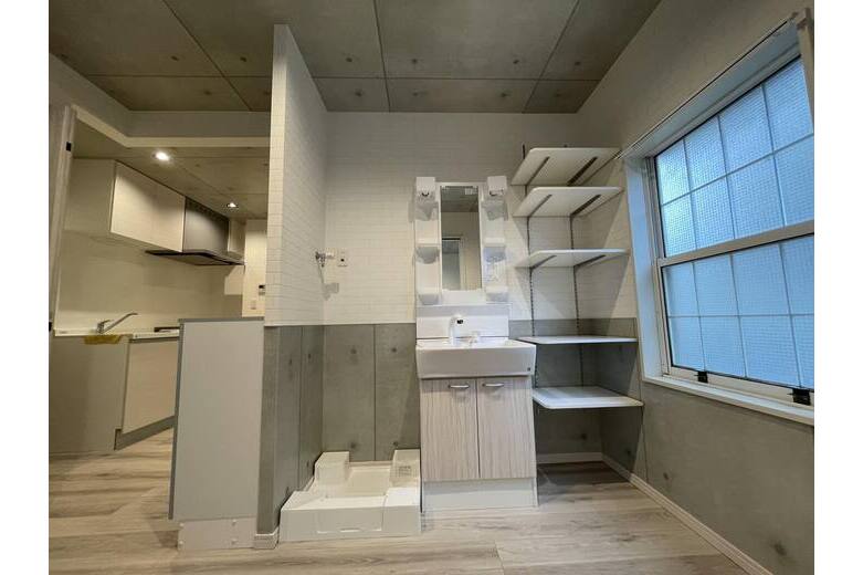 トンネルを抜けたら・・・【アパート】