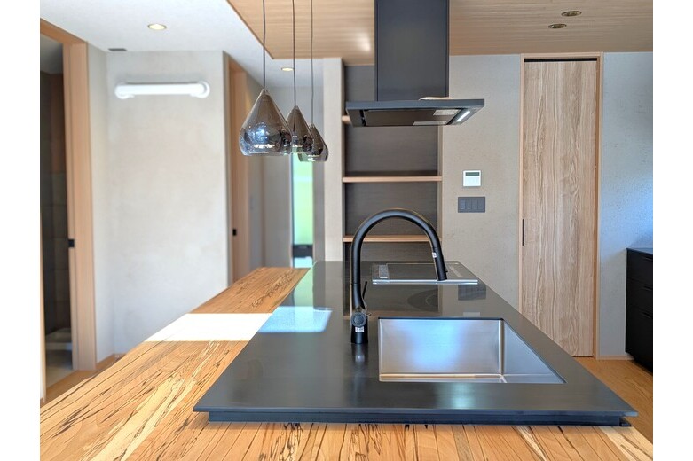 detached 由比ガ浜1丁目