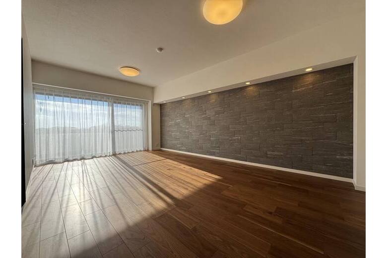 紛れもないリアル海見えだ【リノベマンション】