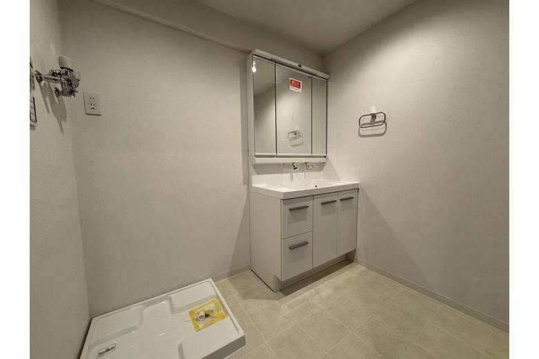 apartment 小坪7丁目　エレンシア逗子小坪