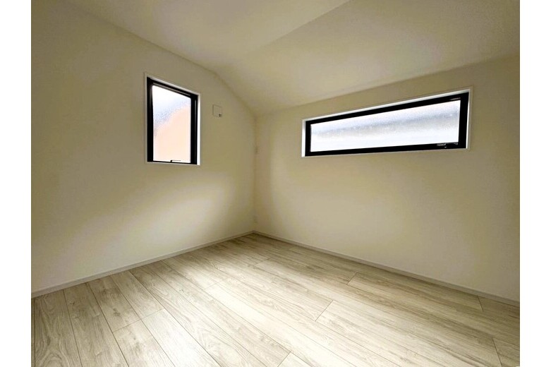 〔価格変更〕海と街が握手する 【新築戸建】