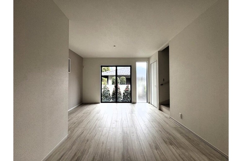 〔価格変更〕海と街が握手する 【新築戸建】