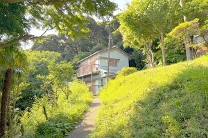 緑のトンネルの先に【戸建】