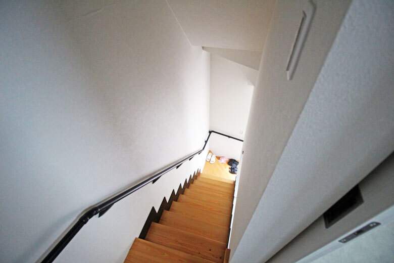 commercial 雪ノ下１丁目