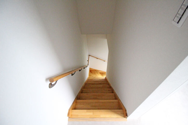 commercial 雪ノ下１丁目