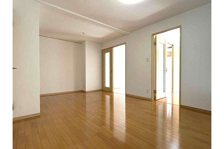 apartment 新宿1丁目