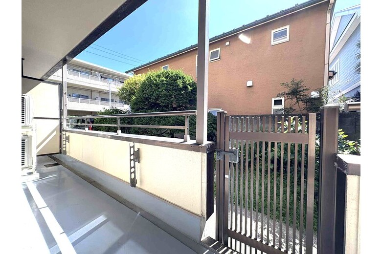apartment 新宿1丁目