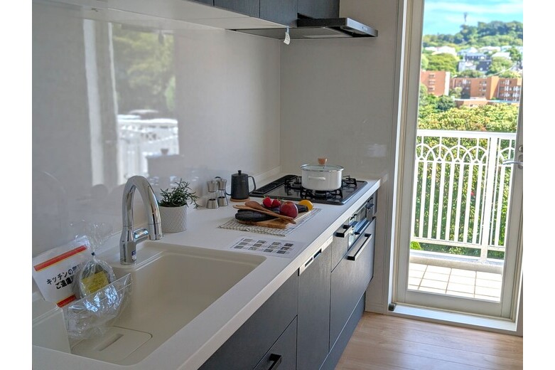 apartment 小坪6丁目　コスモミロス逗子