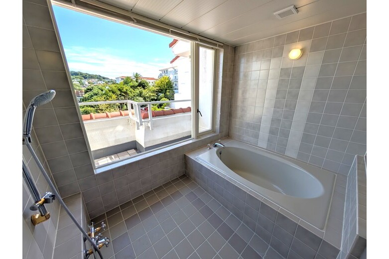 apartment 小坪6丁目　コスモミロス逗子