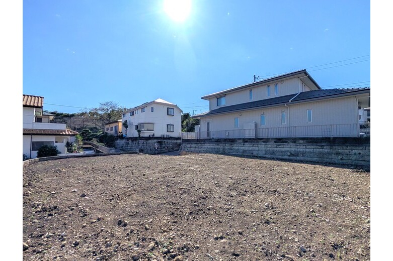 さあ、海の見える丘へ【土地】