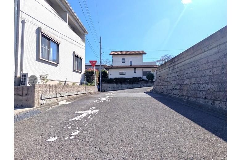 さあ、海の見える丘へ【土地】