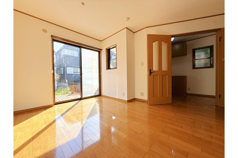 丘の上のアメリカンハウス【リノベ戸建】