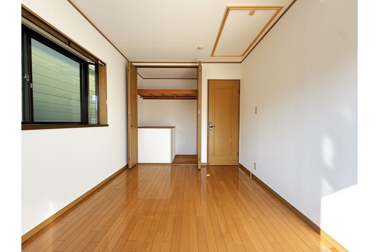 丘の上のアメリカンハウス【リノベ戸建】