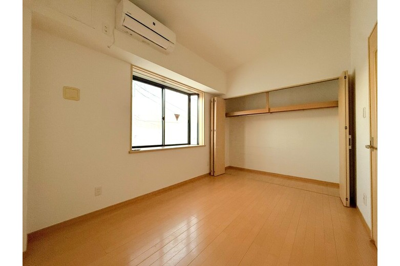 apartment 新宿2丁目　エアリアルタウン逗子海岸