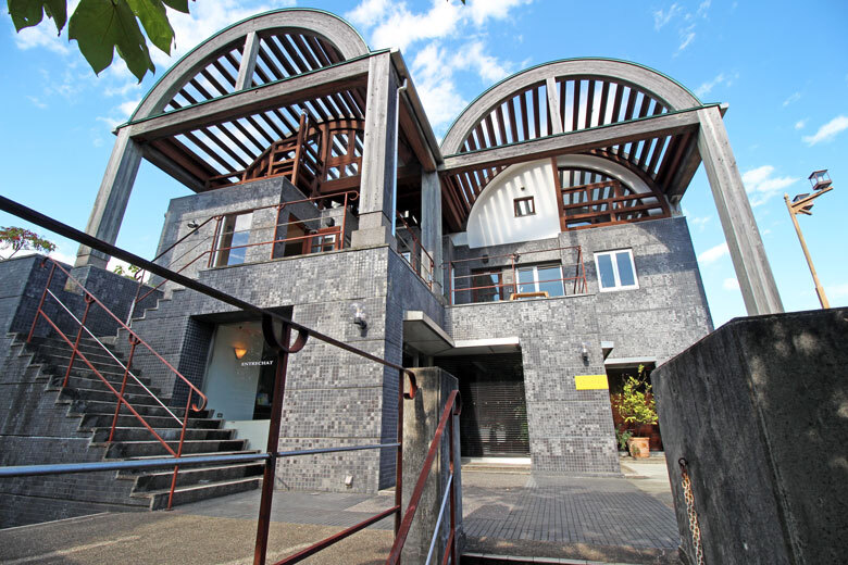 球体の奏でる建築【事業・居住】