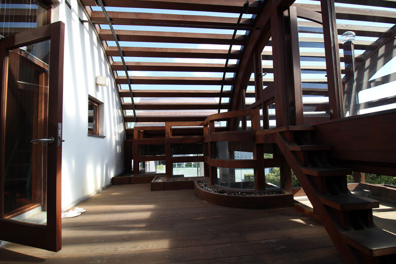 球体の奏でる建築【事業・居住】