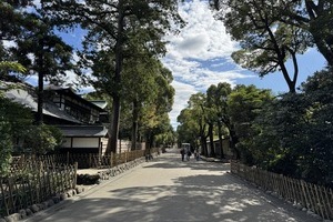 八幡様の近くに、165㎡の大空間【戸建】