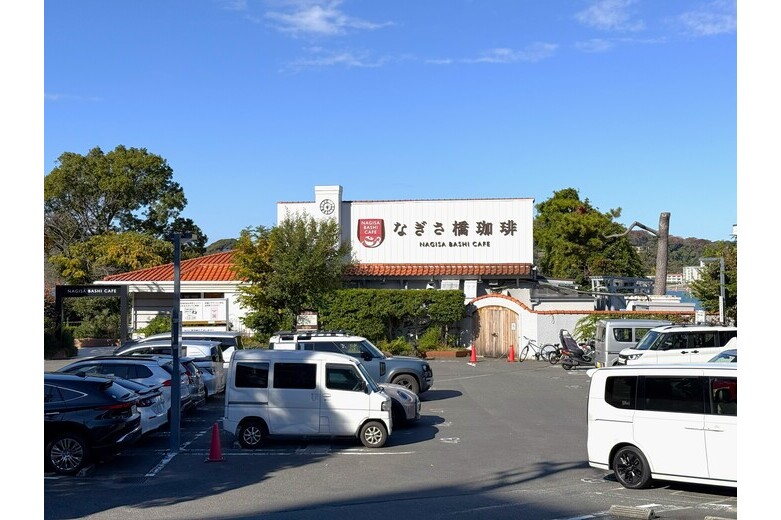 窓の外は逗子海岸【戸建】