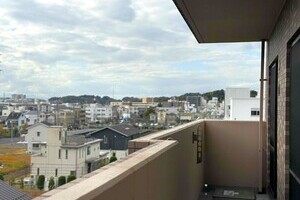 駅13分!?で最上階！？【マンション】