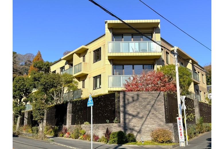 apartment 佐助1丁目　パークコート鎌倉