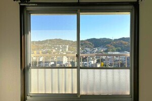 丘の上のアパルトマン【マンション】