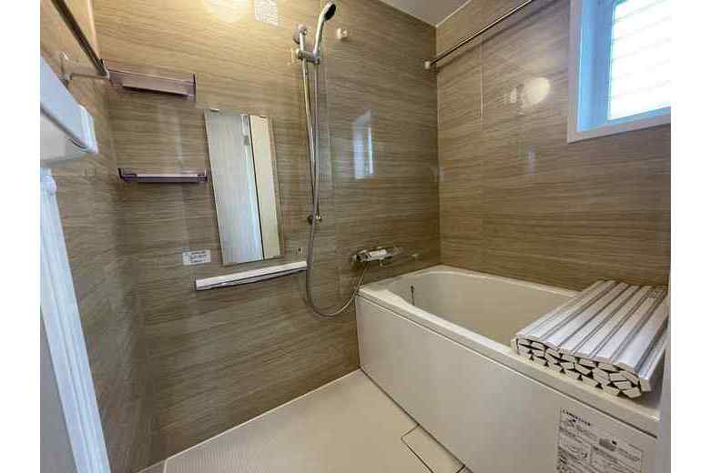 apartment 材木座5丁目　ウィスタリア材木座　1階