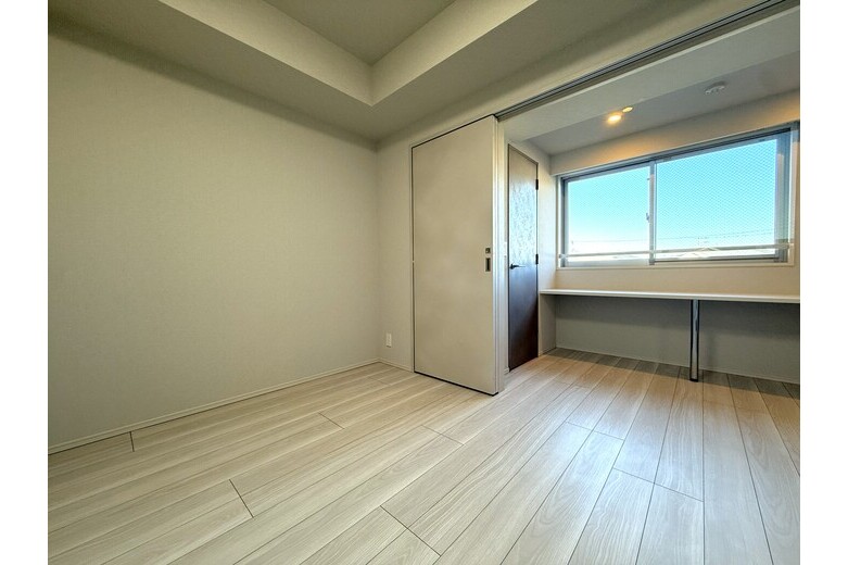 apartment 新宿1丁目　アージョ逗子