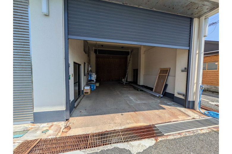 commercial 小坪４丁目