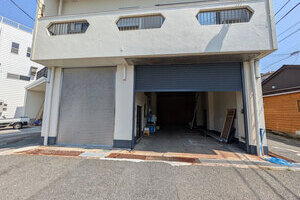 漁港の現場、そのまま貸します。【店舗】