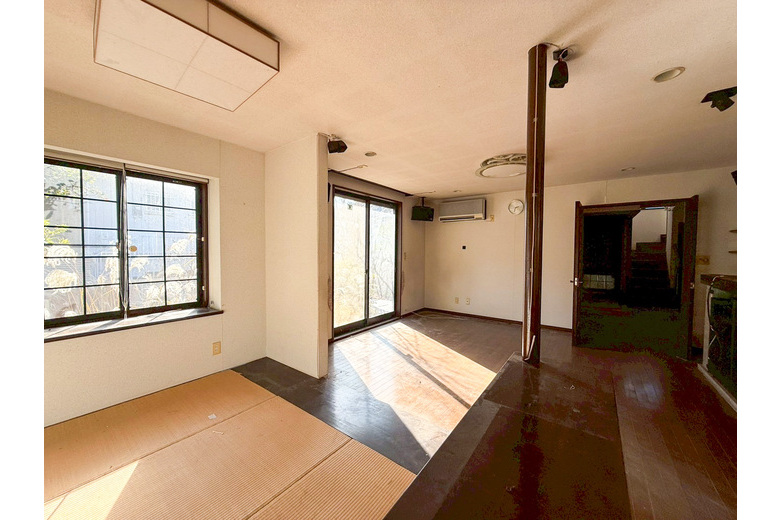 リノベしたくて、ウズウズする。そんなお家です【中古戸建て】