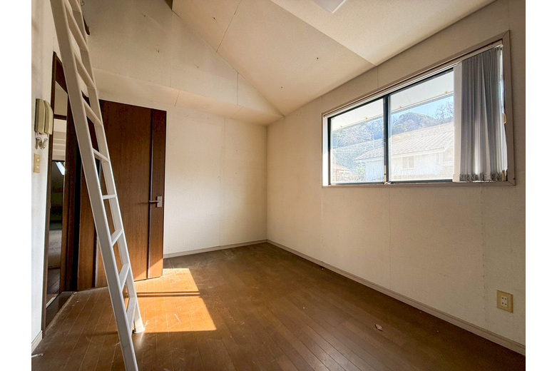 リノベしたくて、ウズウズする。そんなお家です【中古戸建て】