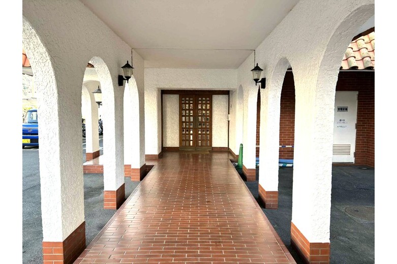 青い海と、椰子の木と【マンション】